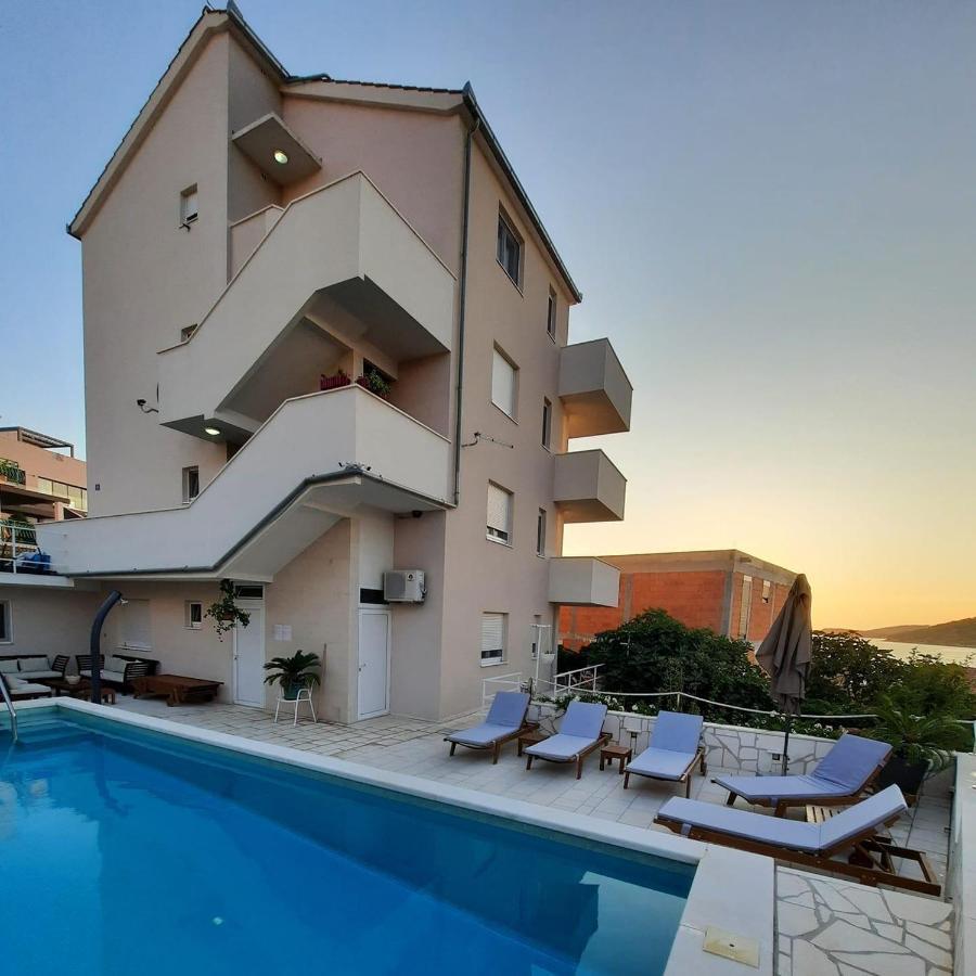 Villa Kata Ражань Экстерьер фото