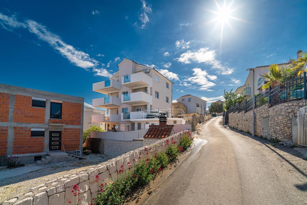 Villa Kata Ражань Экстерьер фото